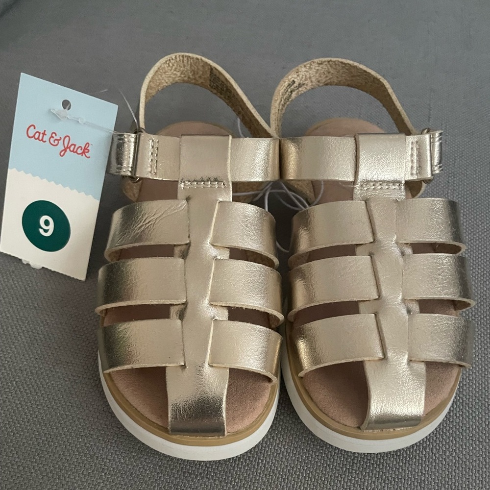 NWT girls sandal